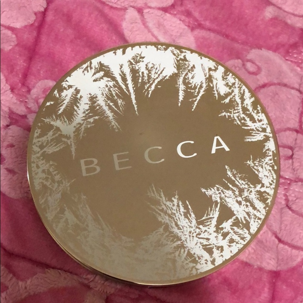 Becca eyelights pallet